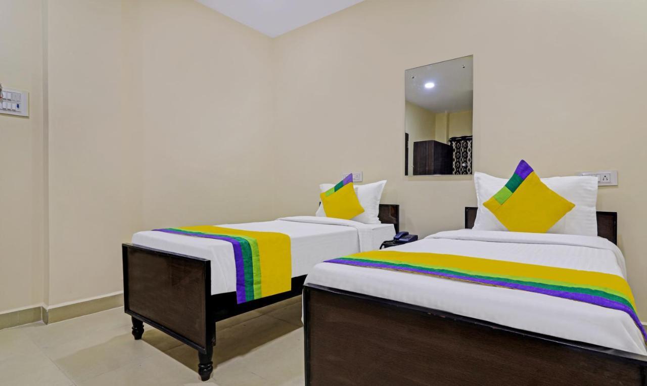 Treebo Trip Airport Pride Inn Hyderabad Luaran gambar